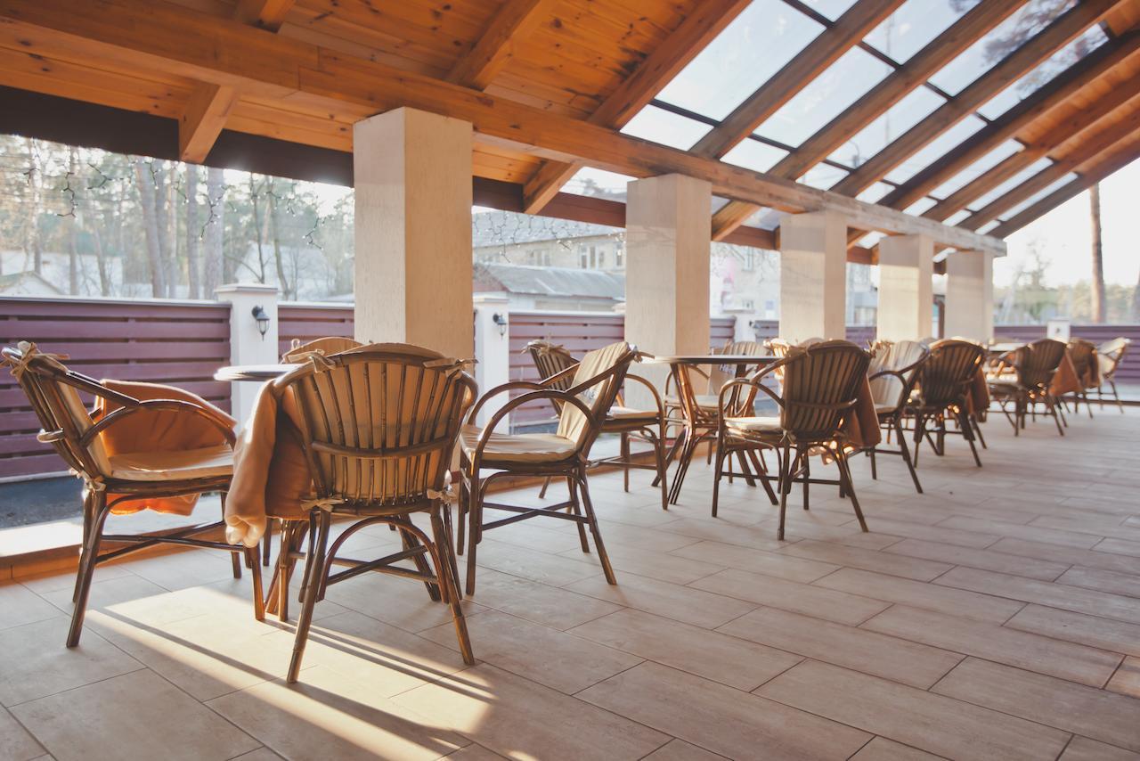 Viktoria Park Hotel Butja Exteriör bild