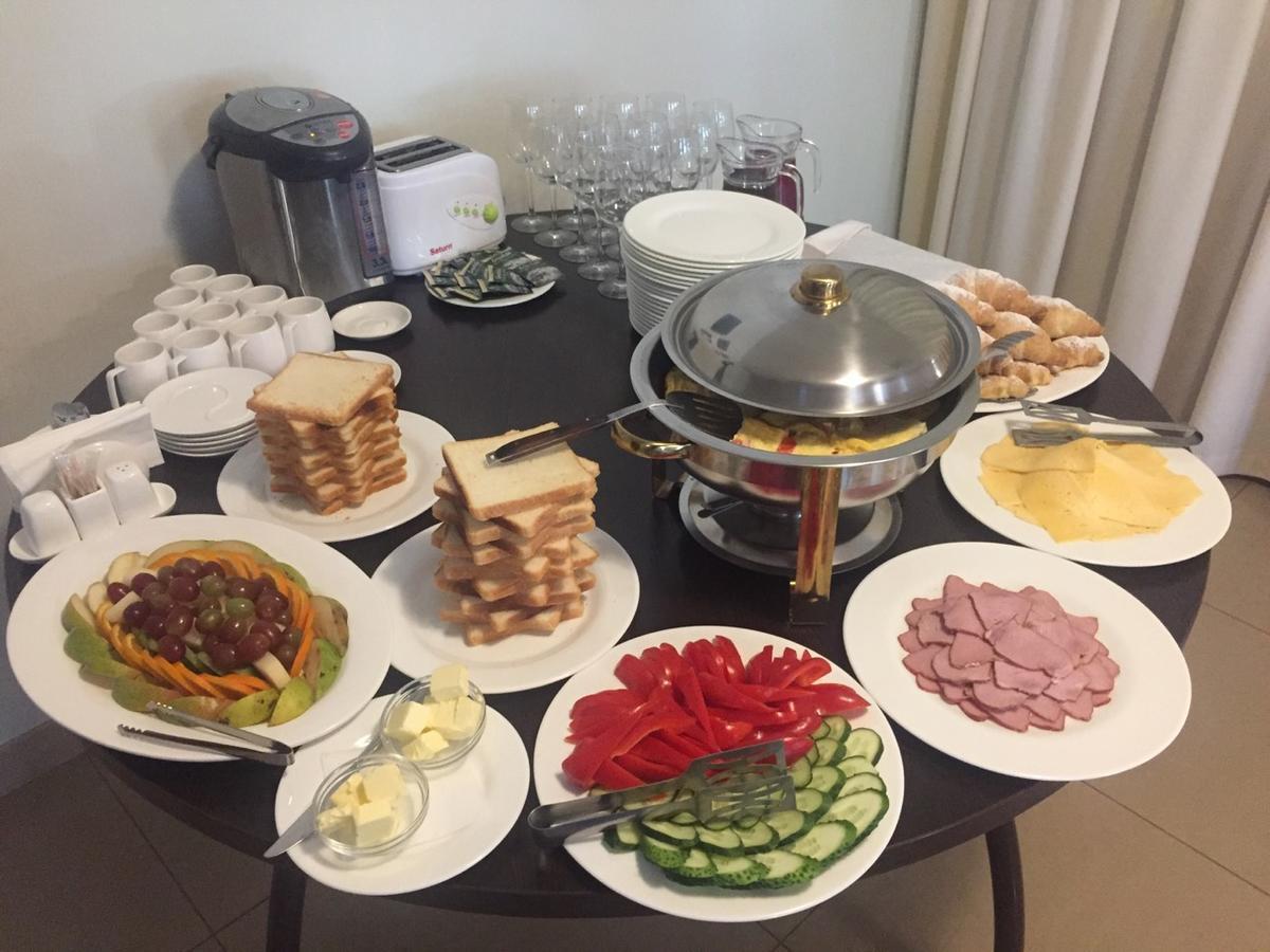 Viktoria Park Hotel Butja Exteriör bild
