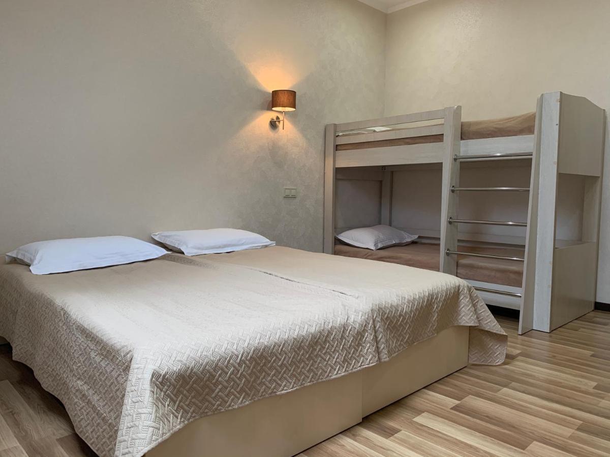 Viktoria Park Hotel Butja Exteriör bild